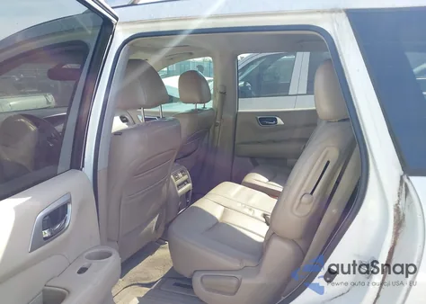 2013 Nissan Pathfinder Sl z USA, uszkodzony, nr VIN 5N1AR2MM7DC623604